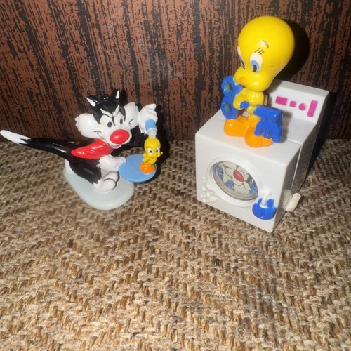 Looney tunes tweety pie - tunes, tweety-pie