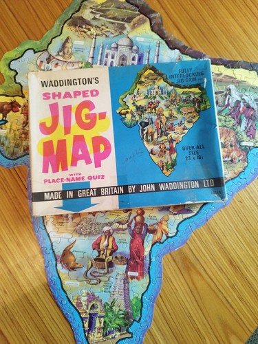 Vintage waddingtons jig - jig, map