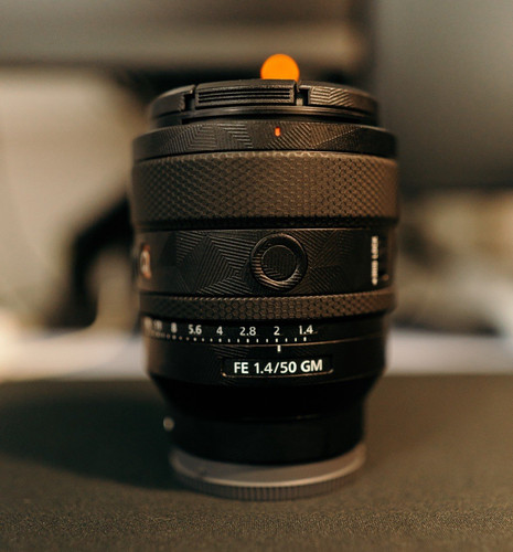 Sony 50mm gm - f/1.4, g