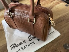 LEATHER LADIES HAND BAG