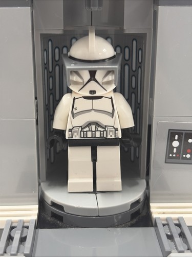 Lego clone trooper - trooper, 1)
