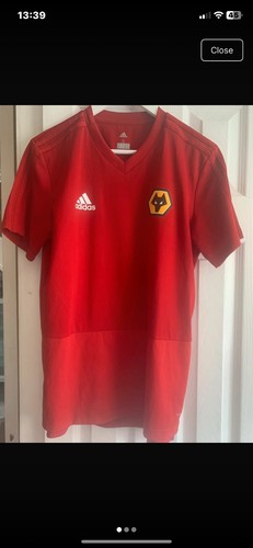 Wolves 2018 trading top - wolves, 2018/19