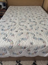Vintage Arch Quilts Floral