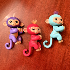 WowWee Fingerlings Monkeys
