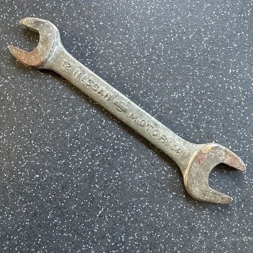 Vintage nissan motor - nissan, kit