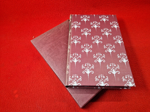 Folio society the vicar - society,
