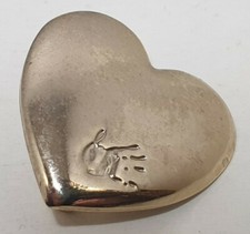 THE VARIETY CLUB 1999 HAND PRINT GOLD GOLDEN HEART PIN BADGE CHARITY CHARITIES