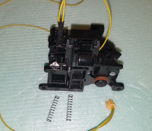 Milk frother latch connector - milk,