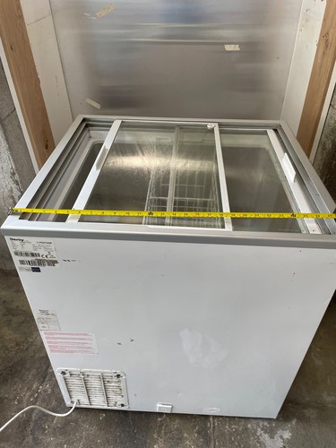 Derby commercial sliding-glass