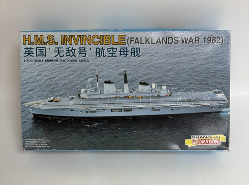 Dragon 700 hms - dragon, invincible