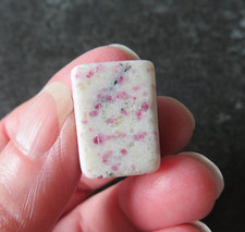 RARE KAKORTOKITE  (9.1 grams / 20 mm) TUMBLESTONE (H1)  (GREENLAND)