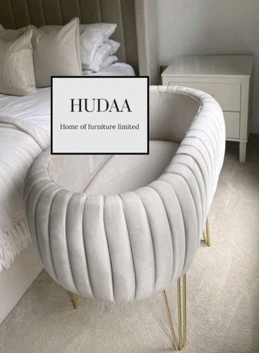 Beautiful panelled upholstery - beautiful,