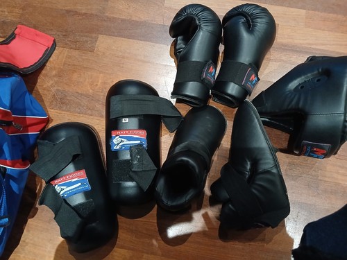 Matt fiddes martial arts kit - fiddes,