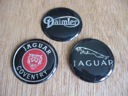 Classic daimler jaguar badge - classic,