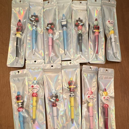 Lot metal novelty - lot,