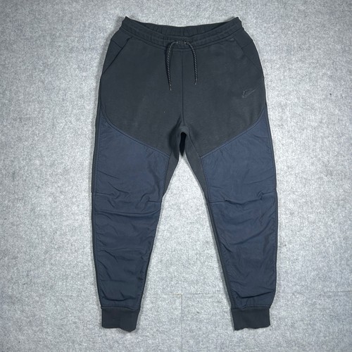 Nike sportswear tech fleece