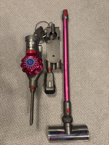 Used dyson cordless vacuum - used, v7