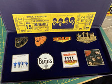 THE BEATLES 1965 8 BADGE SET