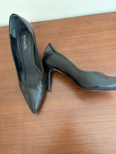 Ladies black court shoes - , size
