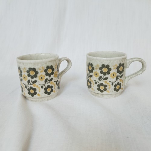 Vintage 1970s floral flower - floral,