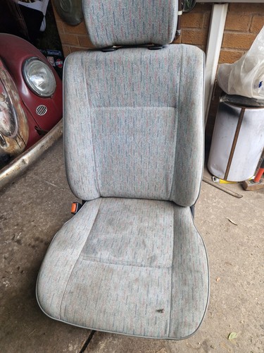 Passenger swivel seat - swivel,