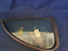 NISSAN MICRA 5 DOOR DRIVERS O/S REAR DOOR QUARTER LIGHT WINDOW + SEAL