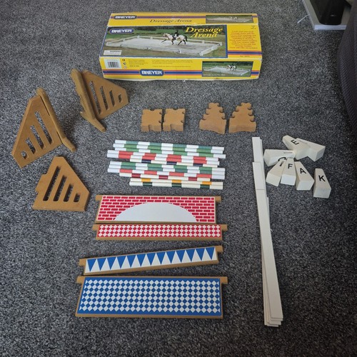 Breyer sized model - breyer,