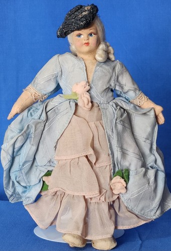 Lovely 1930 small 19 cm - 19,