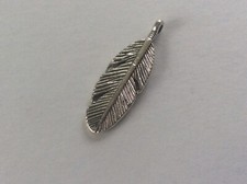 Charm Pendant Birds Feather design Collectable 
