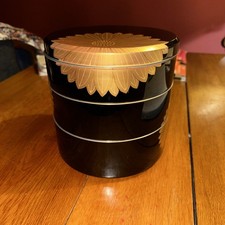 Black And Gold Lacquer Stacking Bento Box 3 Tiers