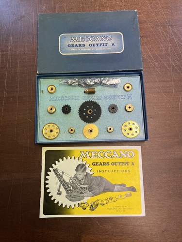 Vintage meccano gears outfit - gears, a
