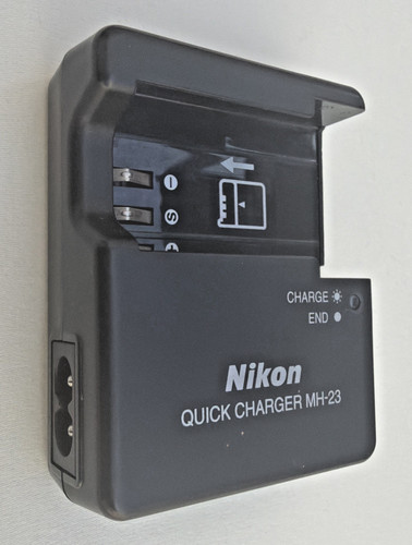 Genuine nikon quick charger - quick,