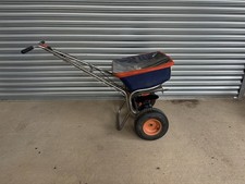 Scotts, Everis, ICL SR-2000 Spreader