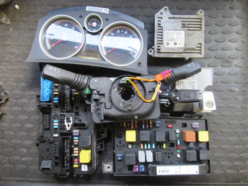 Vauxhall zafira ecu - (05-09),