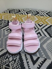 Worn Twice Little Girls Pink Dr Martens Marabel Patent Sandals Size 6 Infant 
