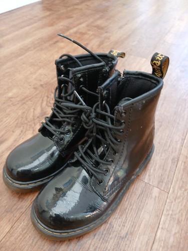 Kids doc marten boots - doc, uk