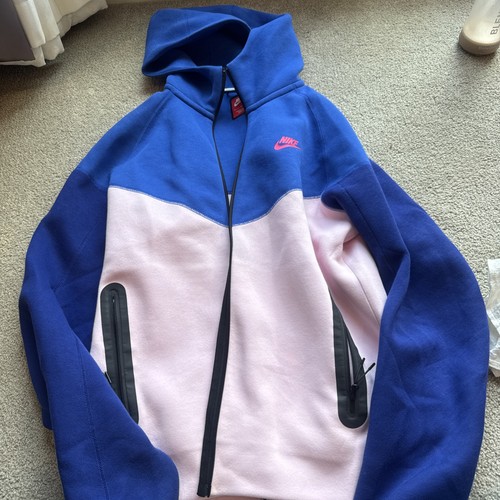 Nike size medium - nike,