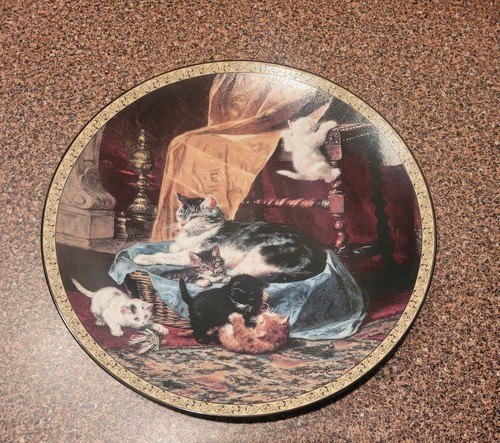 Ceramic collectible plate - , w/