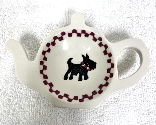 White red border - red, tea