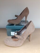  Womens  Publicite High Heeled Mocha Suede Shoes Size 4 
