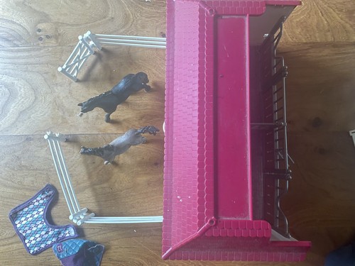 Schleich barn with horses - schleich,