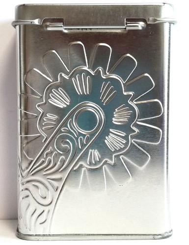 Marlboro spur rare empty tin - rare,