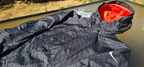 Nike action snowboarding - nike,