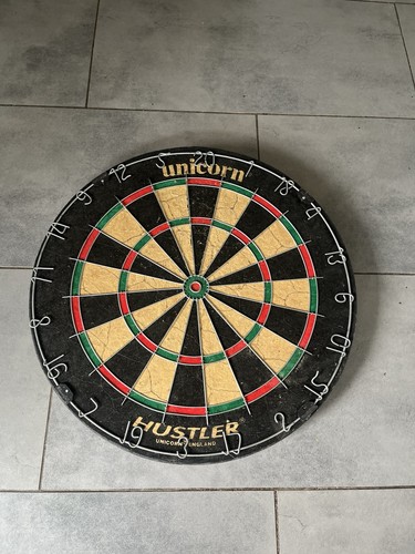 Unicorn hustler dart - unicorn, board
