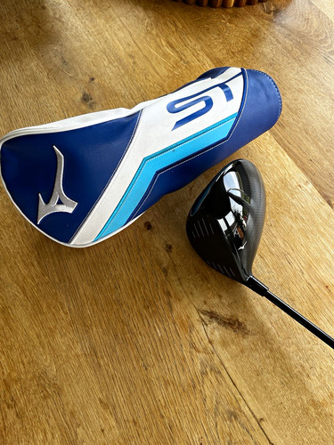 Mizuno 220 men - st, z