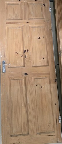 Knotty pine int - int., doors