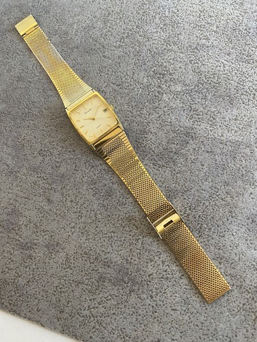 Accurist quartz watch see