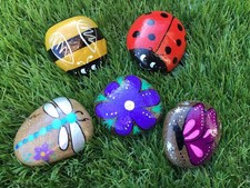 Hand Painted Pebbles Bee