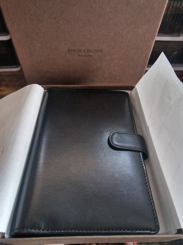 Byron brown black fine - &,