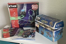 LARGE BUNDLE OF K’NEX CONSTRUCTION.